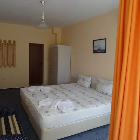 Hotel Nessebar فندق نيسيبار
